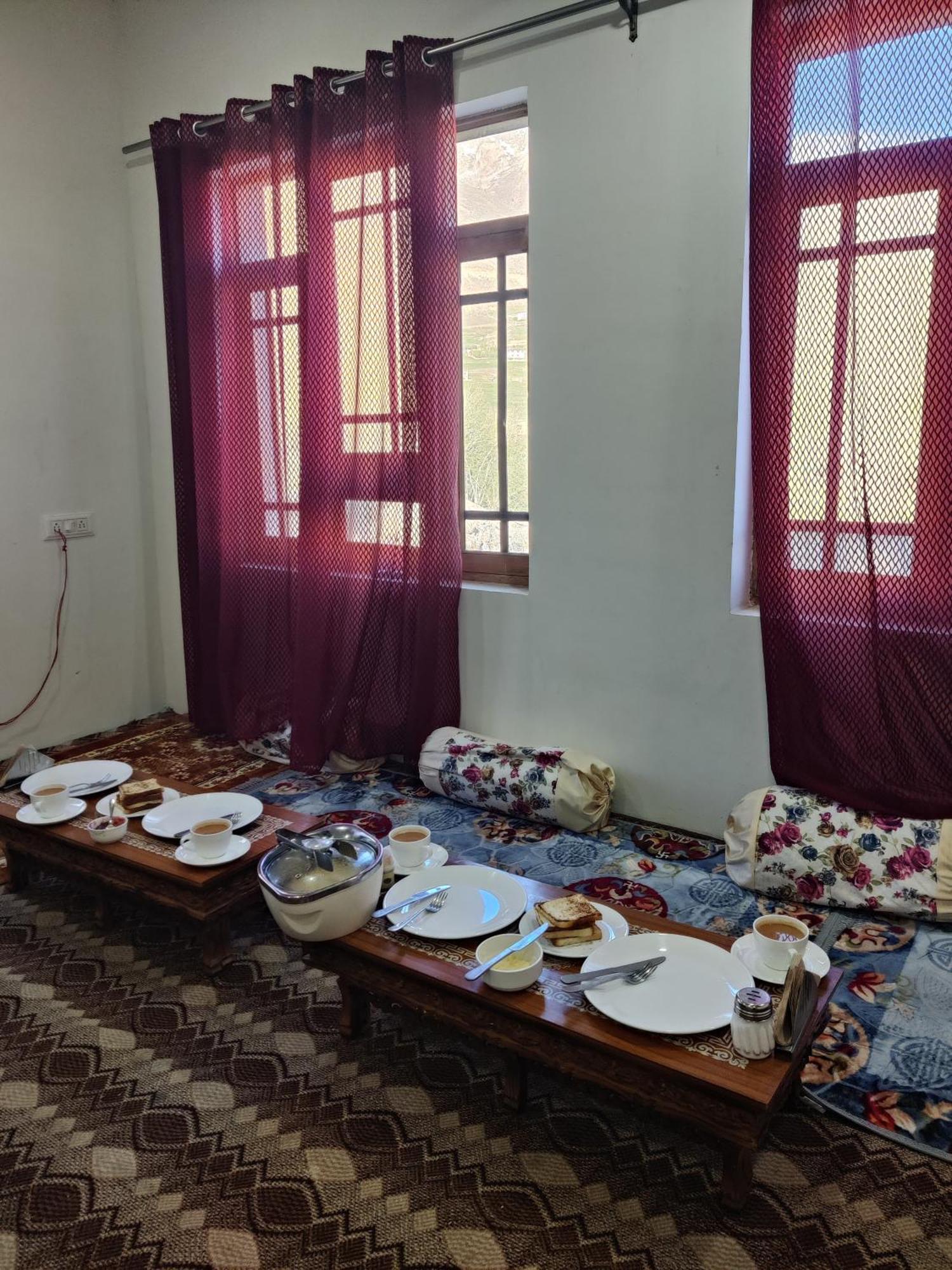 Konka Guest House Padam Екстериор снимка
